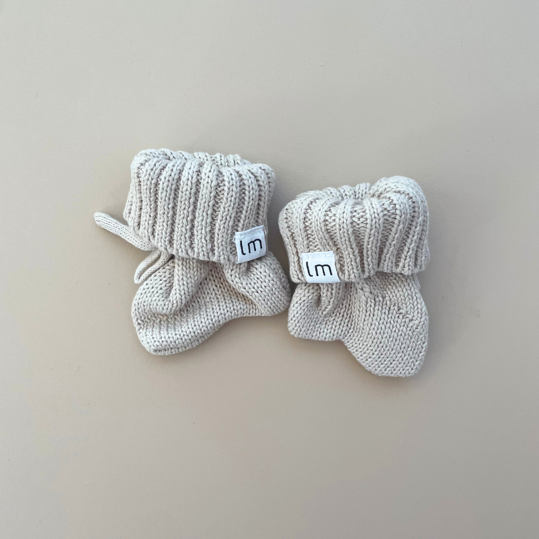 KNITTED BOOTIES | OAT CREAM