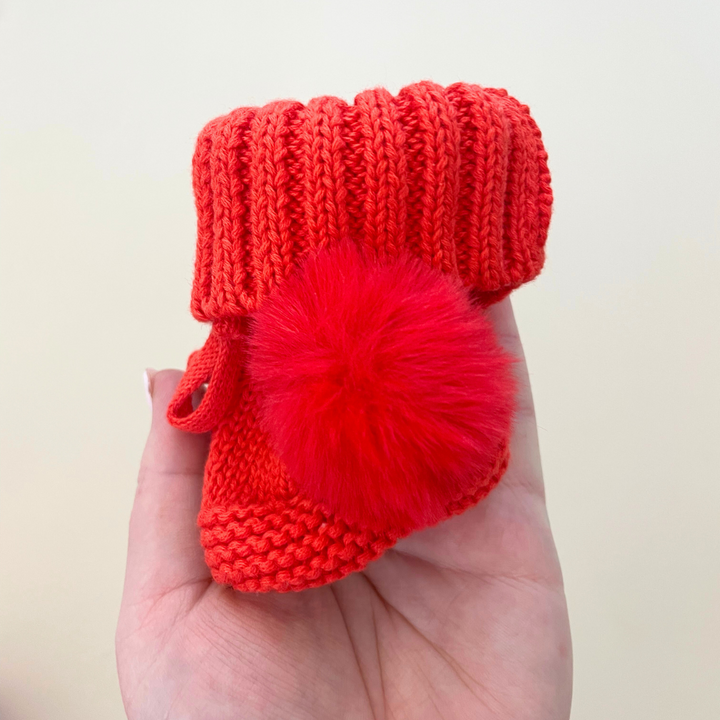 POM-POM KNITTED BOOTIES | BRIGHT RED